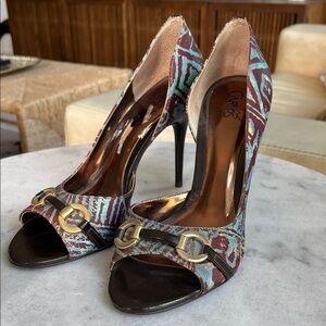 Carlos Santana Burgundy and Teal Patterned Heels